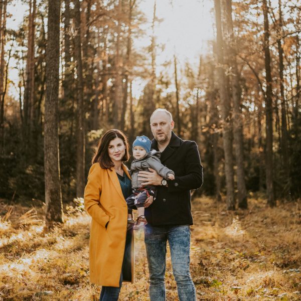 fotograficzna sesja rodzinna w plenerze